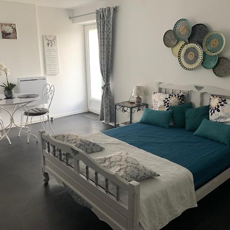 Appartamento Studio Cosy avec terrasse. Boyer Esterno foto