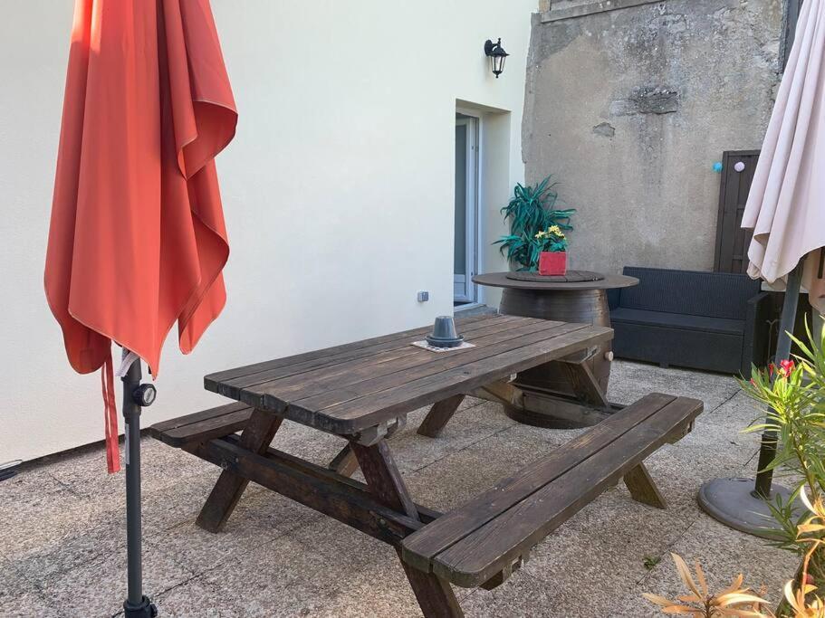 Appartamento Studio Cosy avec terrasse. Boyer Esterno foto