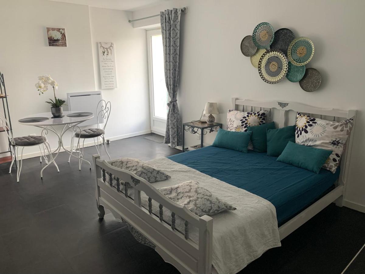 Appartamento Studio Cosy avec terrasse. Boyer Esterno foto